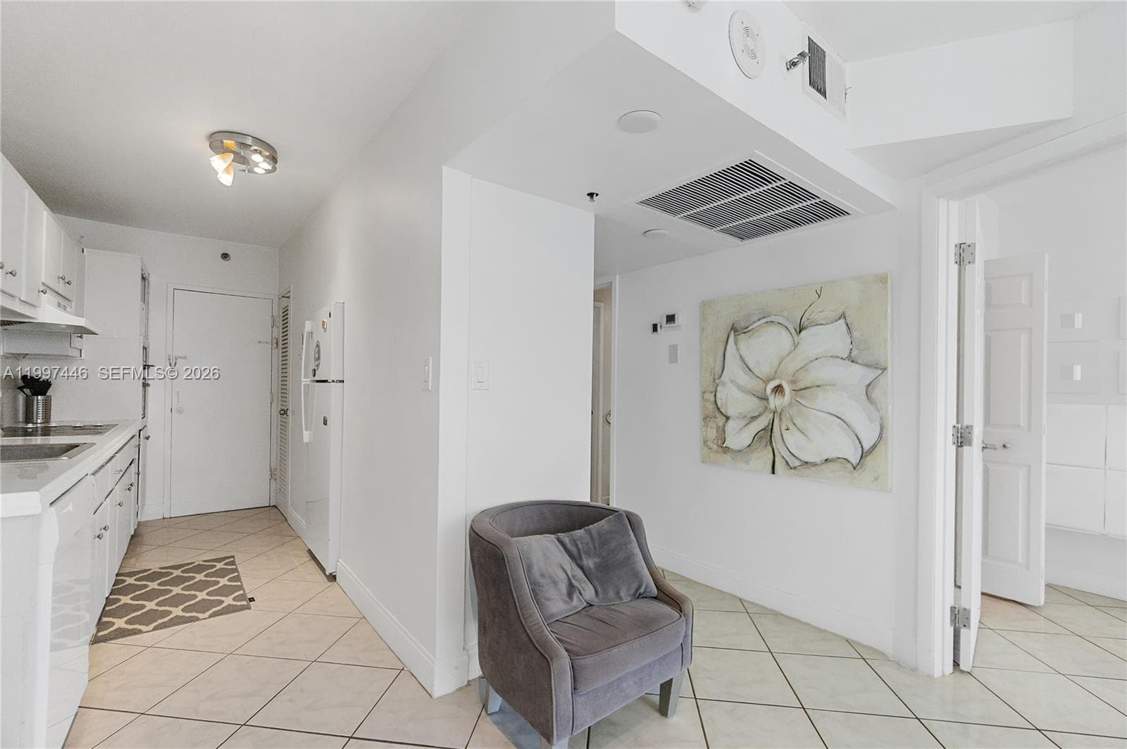 A11997446 — Miami Beach — 4