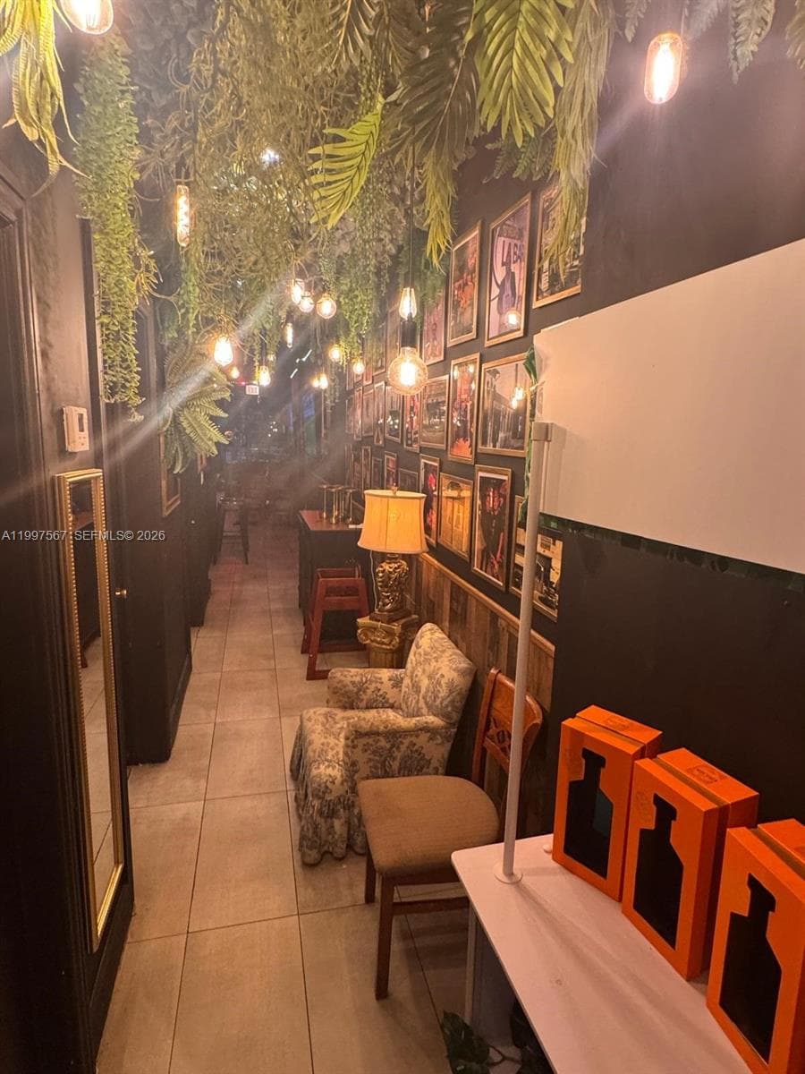 A11997567 — Miami Beach — 10