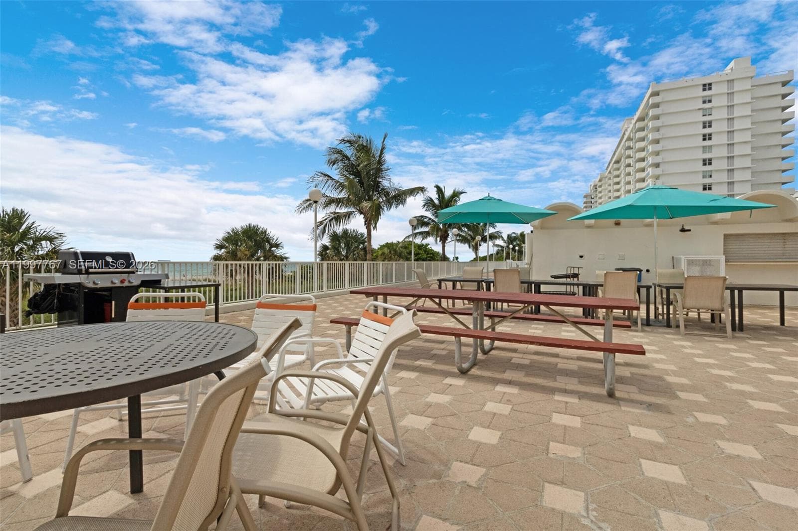 A11997767 — Miami Beach — 57
