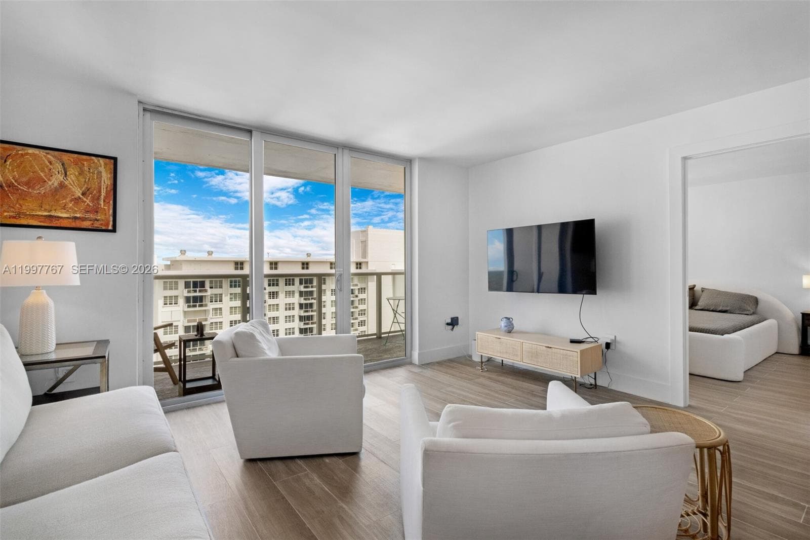 A11997767 — Miami Beach — 10