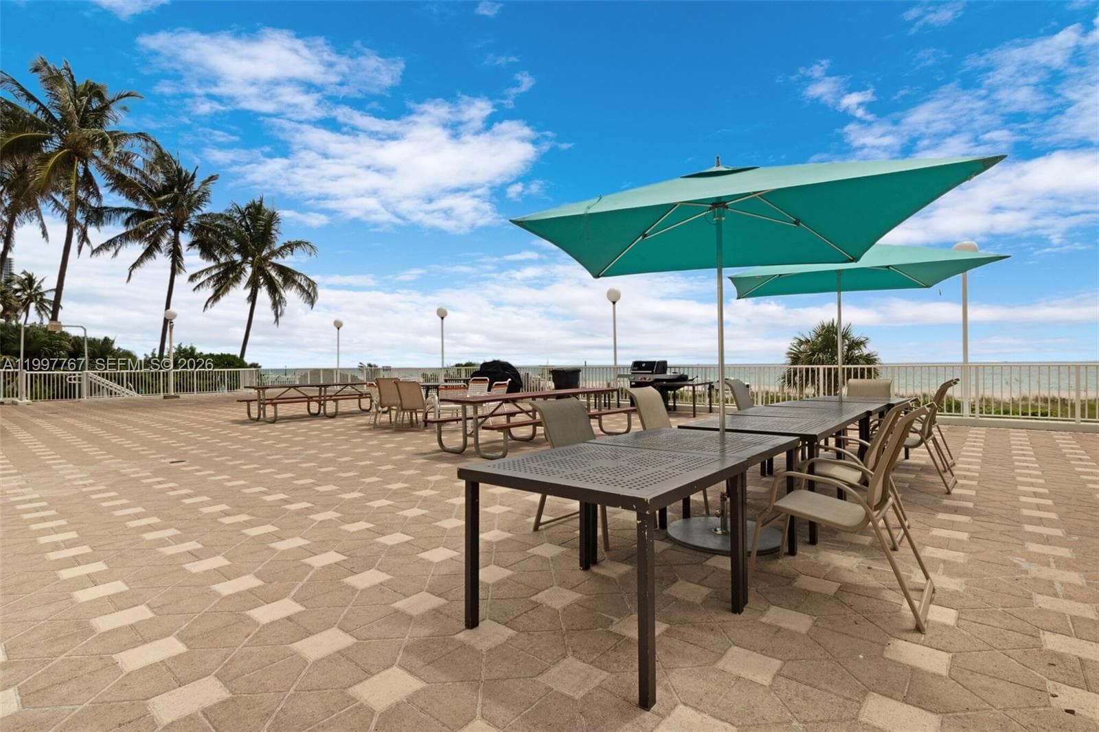 A11997767 — Miami Beach — 58