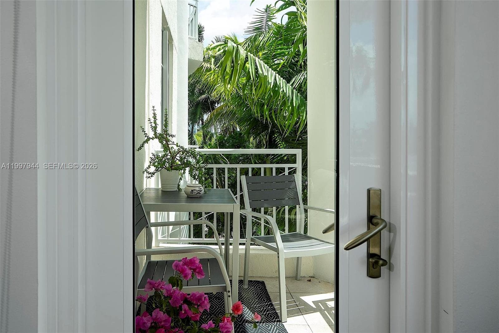 A11997944 — Miami Beach — 20