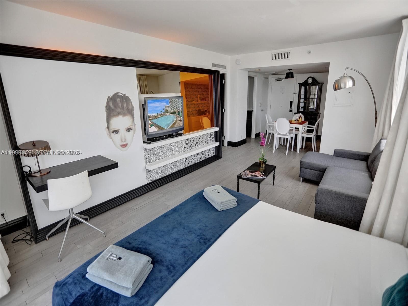 A11998059 — Miami Beach — 5