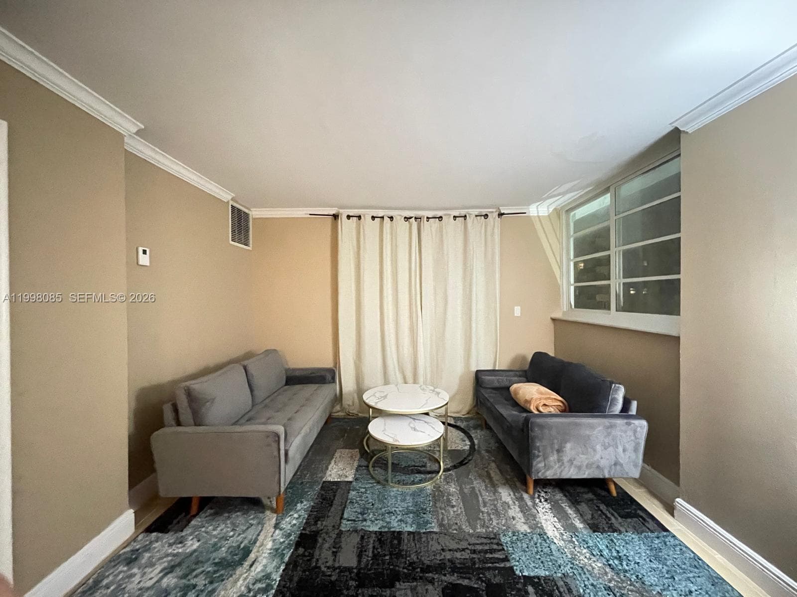A11998085 — Miami Beach