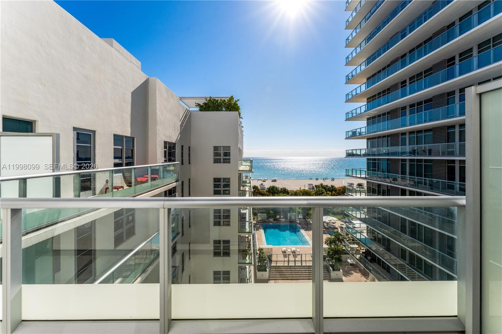 A11998099 — Miami Beach — 15