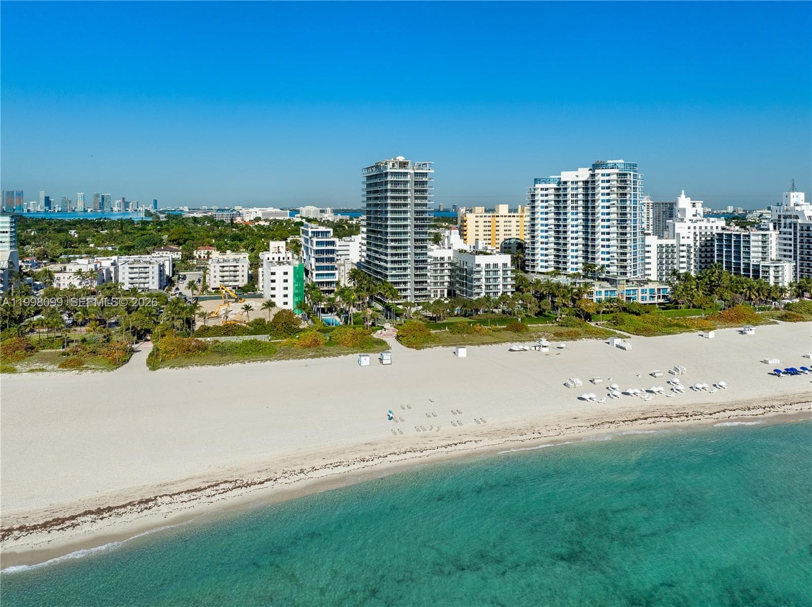 A11998099 — Miami Beach — 35