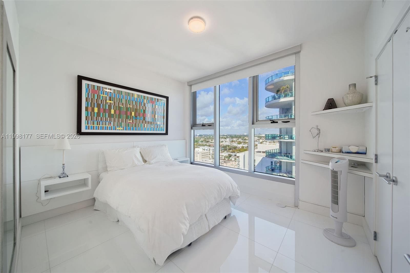 A11998177 — Miami Beach — 10