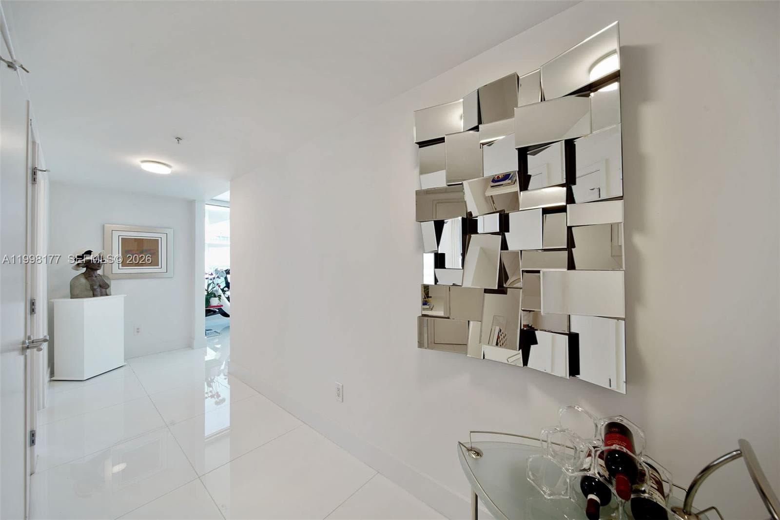 A11998177 — Miami Beach — 15