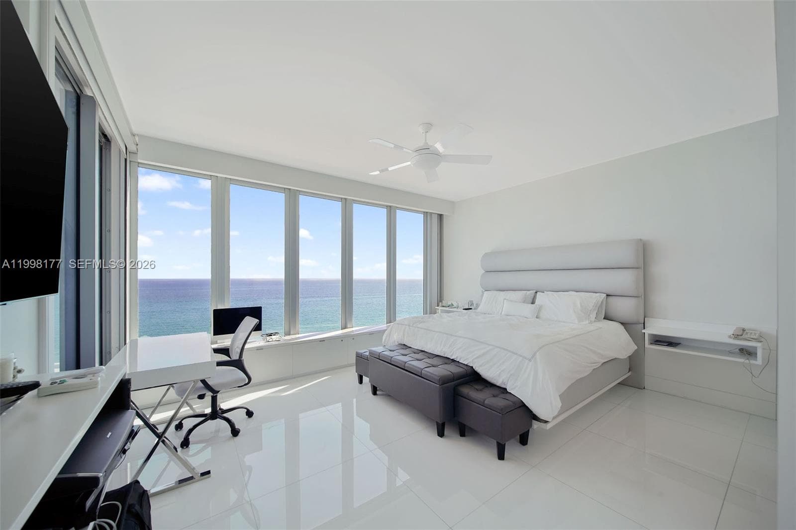A11998177 — Miami Beach — 8