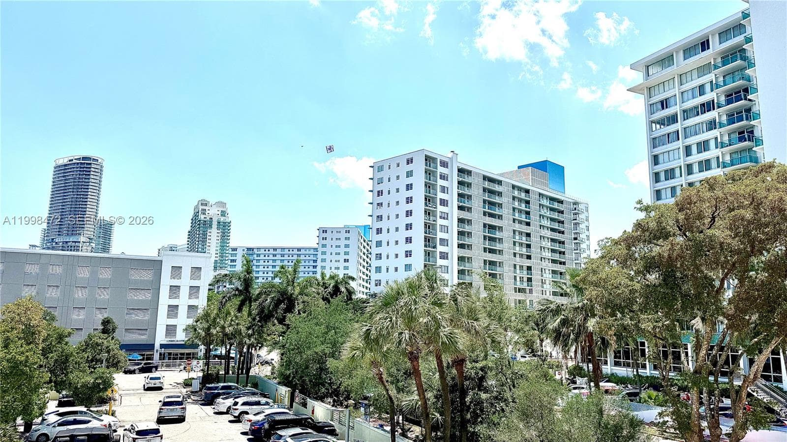 A11998472 — Miami Beach — 15