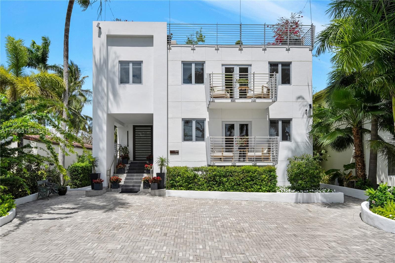 A11998519 — Miami Beach — 43