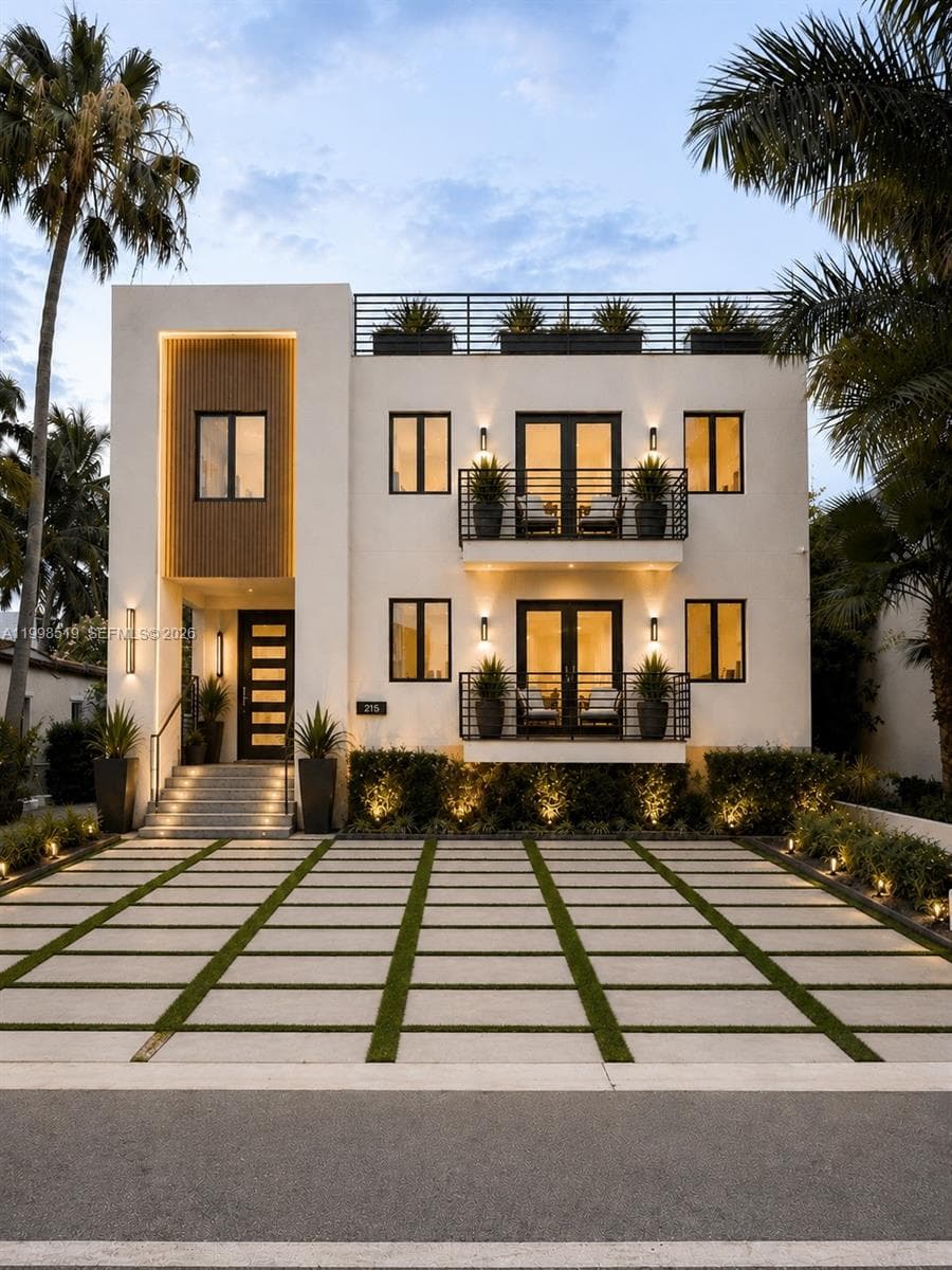 A11998519 — Miami Beach — 50