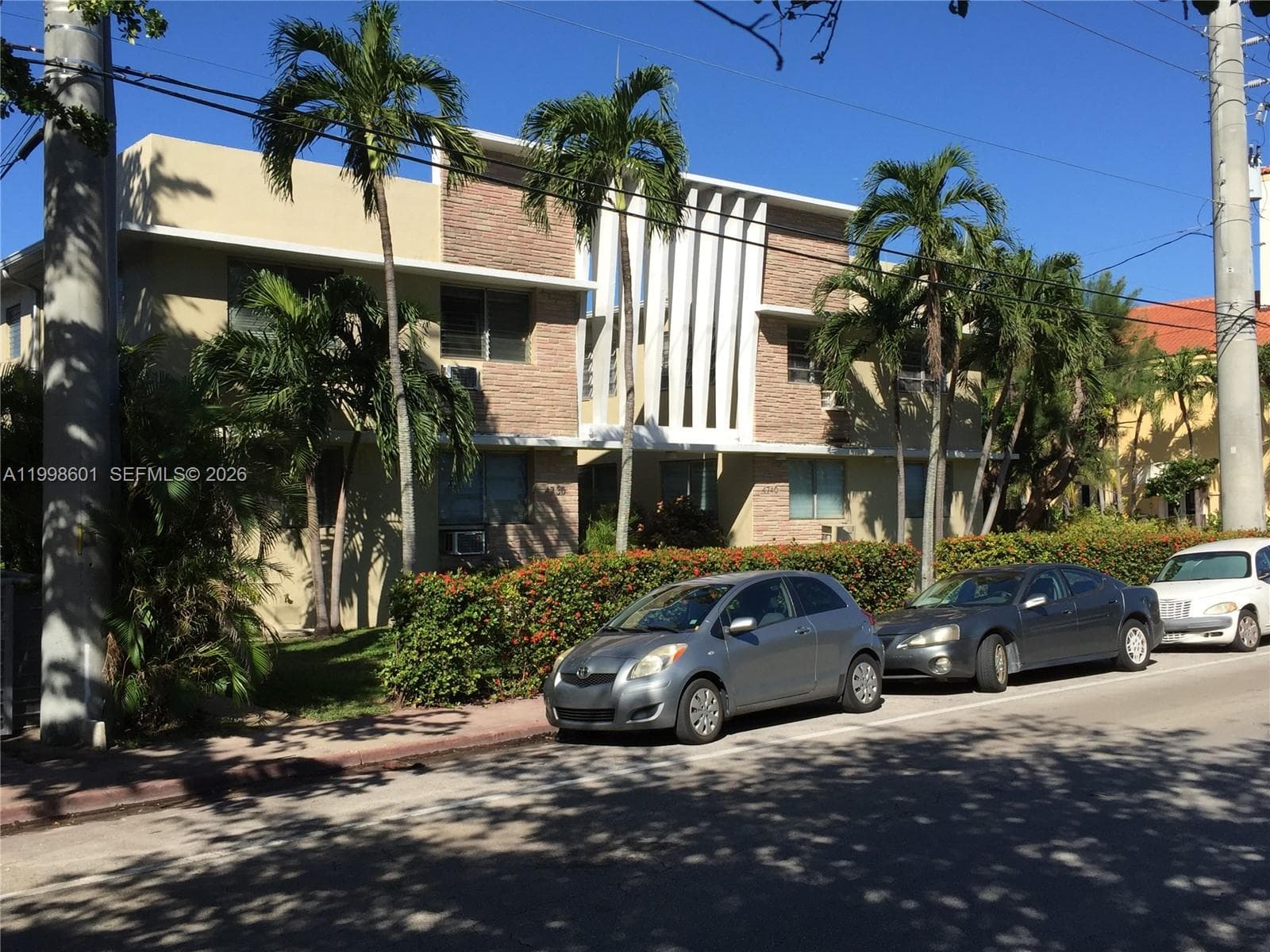 A11998601 — Miami Beach