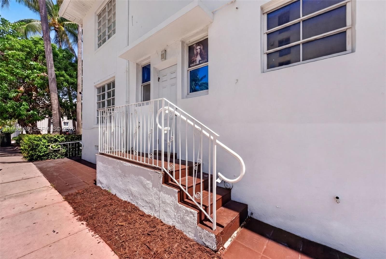 A11998939 — Miami Beach — 24