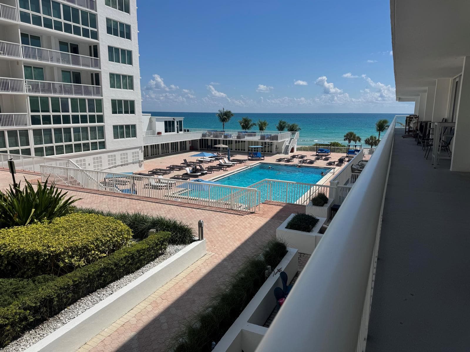 B26014092 — Miami Beach — 44