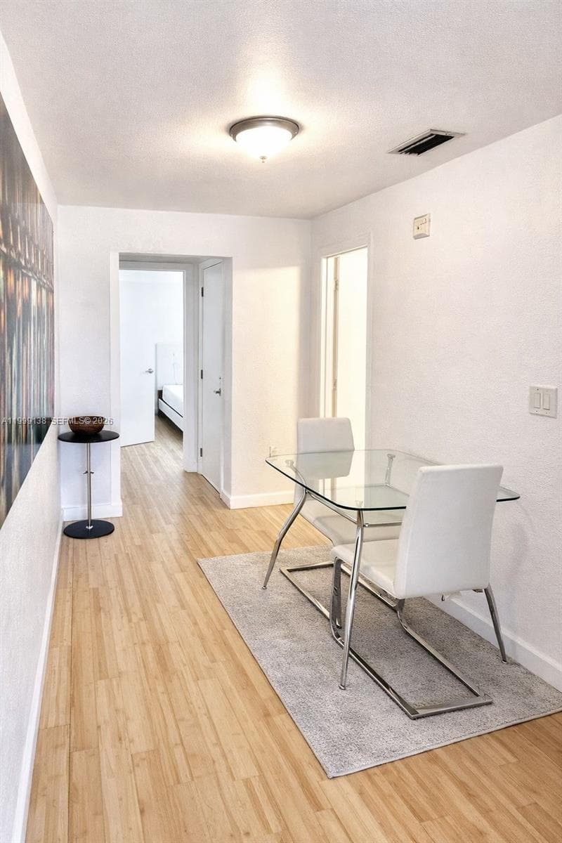A11999138 — Miami Beach — 7
