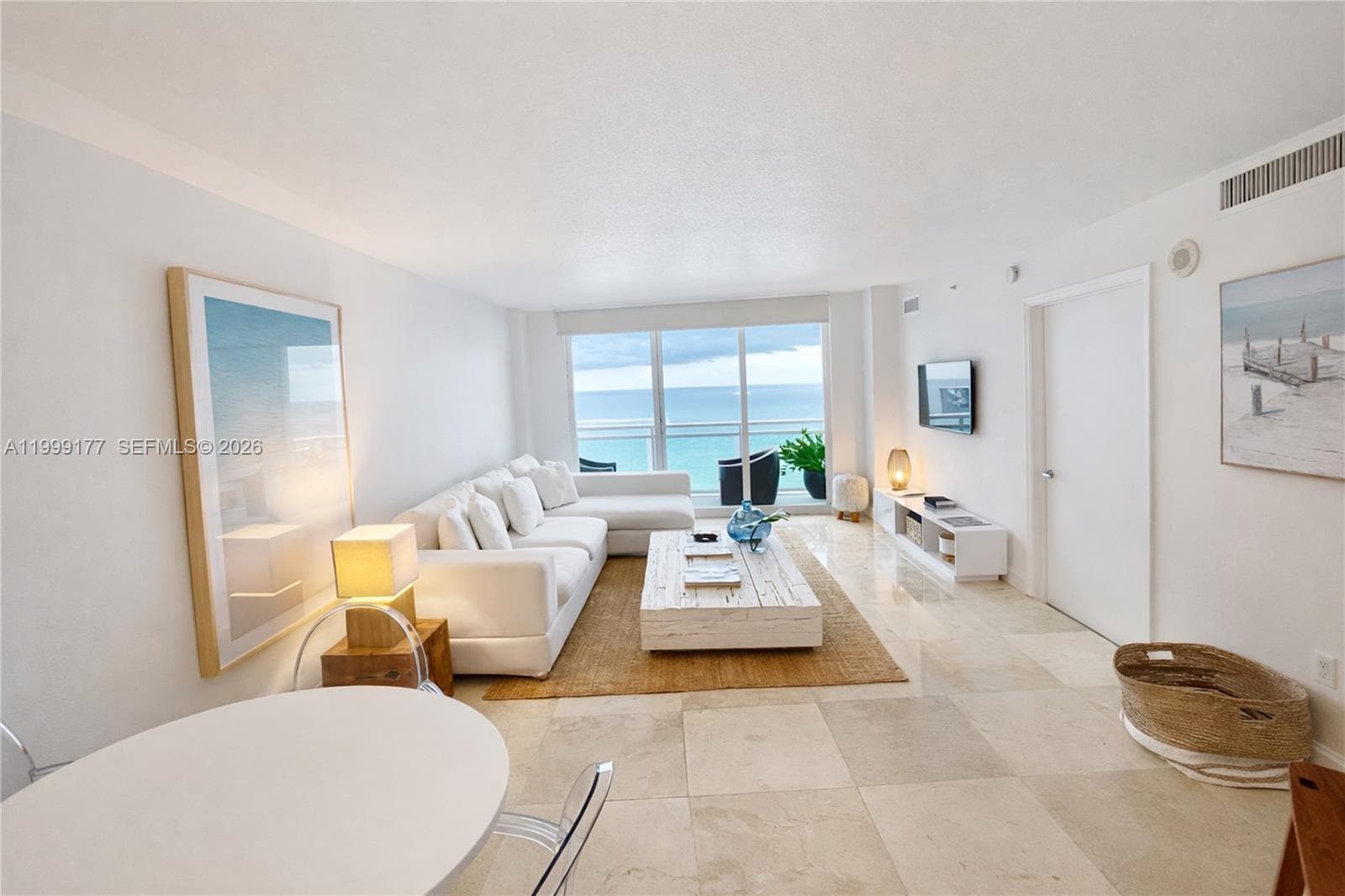 A11999177 — Miami Beach — 6
