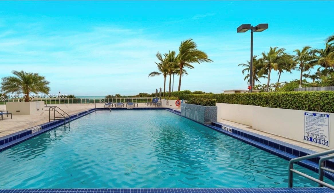 A11999177 — Miami Beach — 16