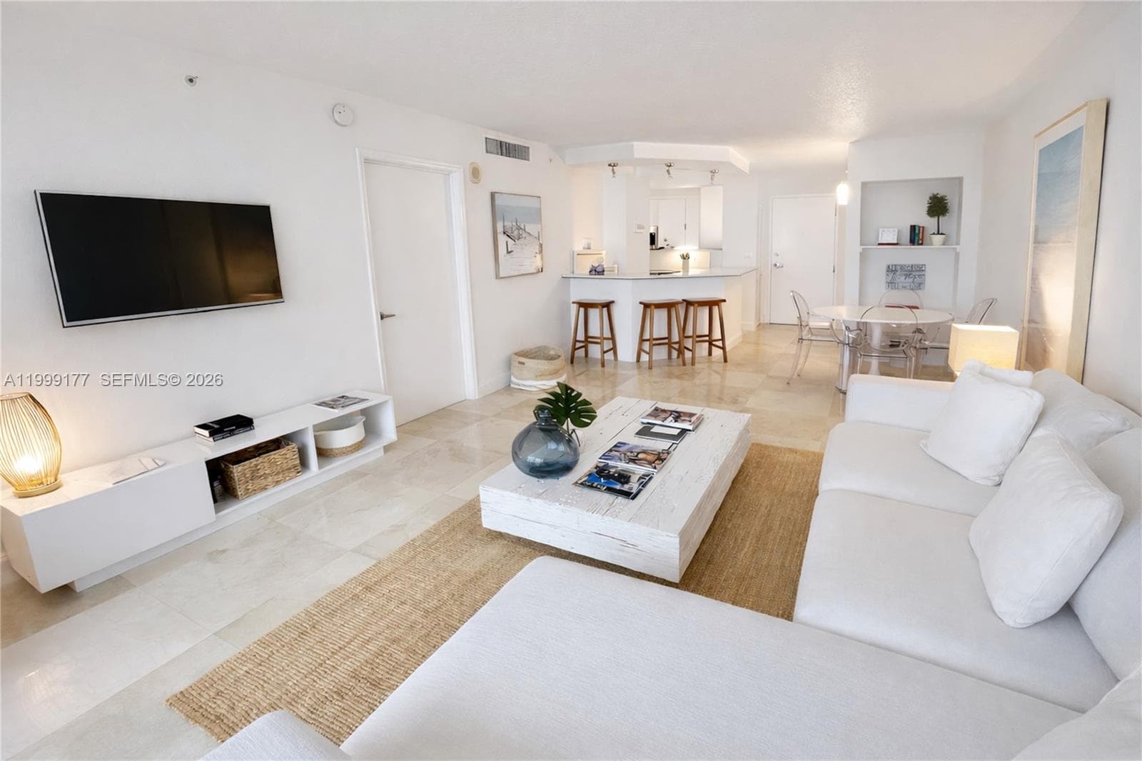A11999177 — Miami Beach — 4