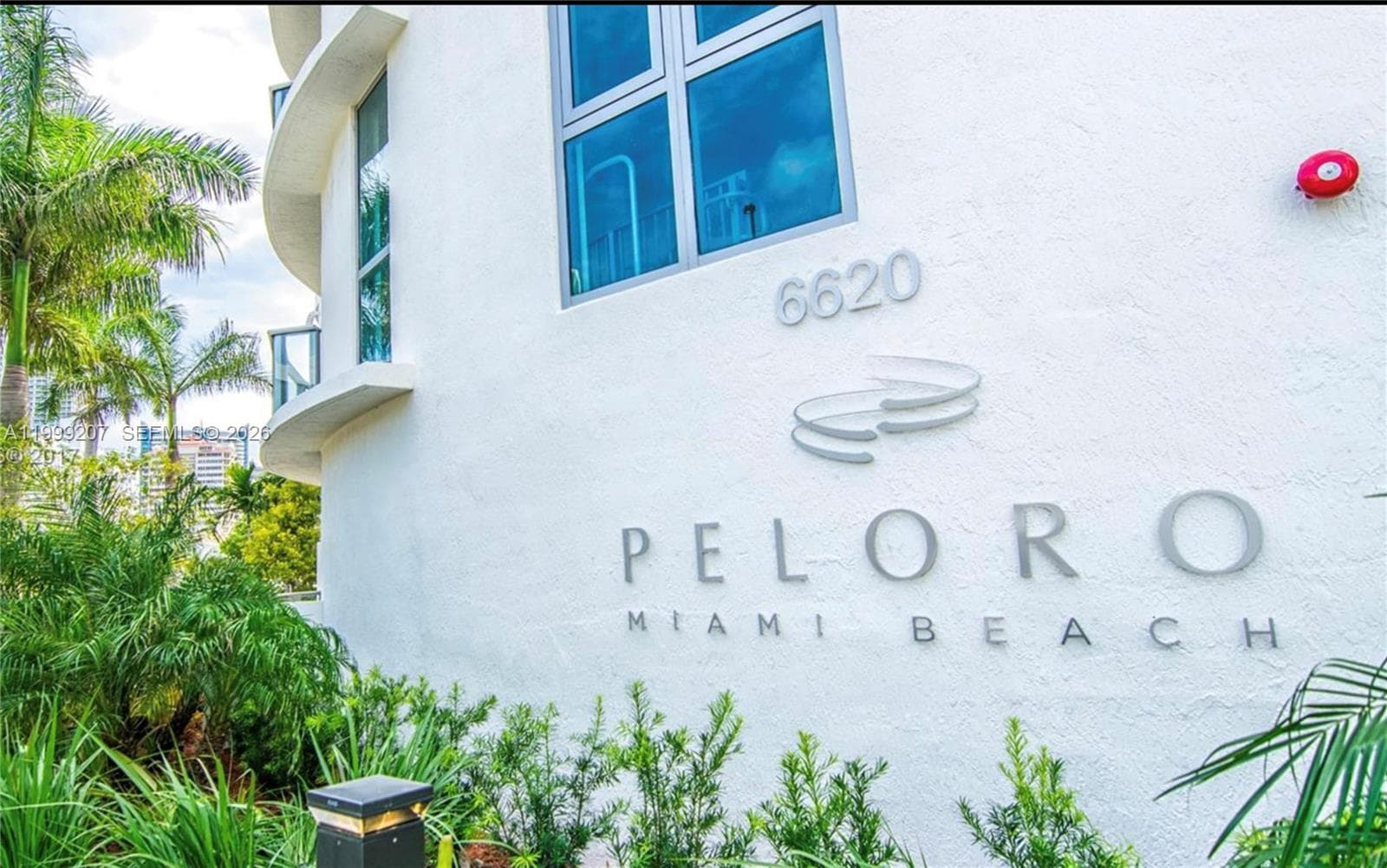 A11999207 — Miami Beach — 3