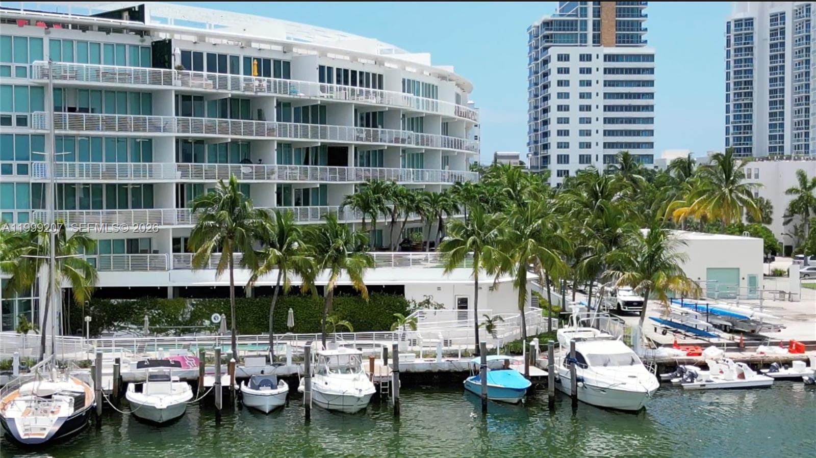 A11999207 — Miami Beach
