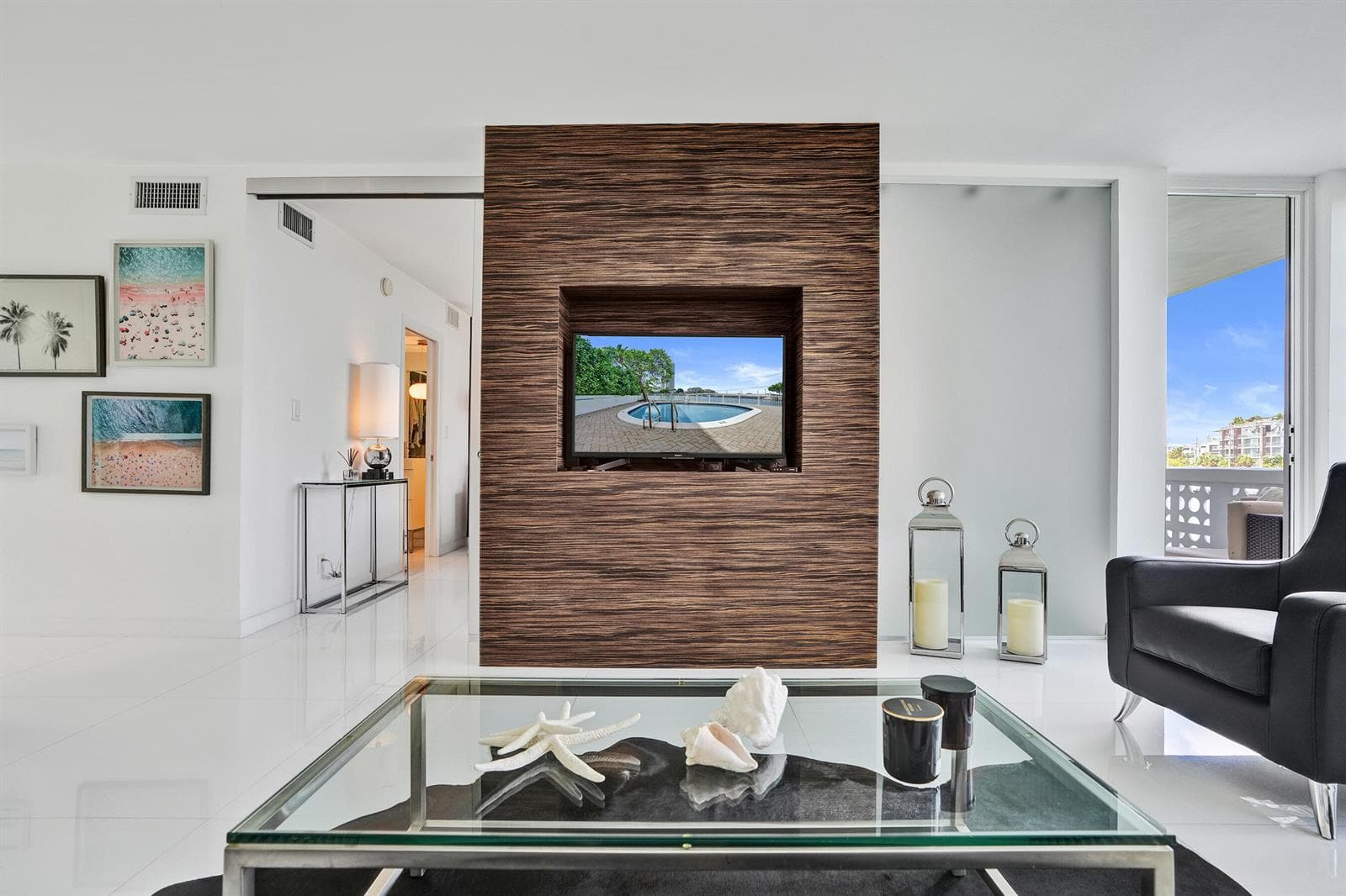B26014223 — Miami Beach — 13