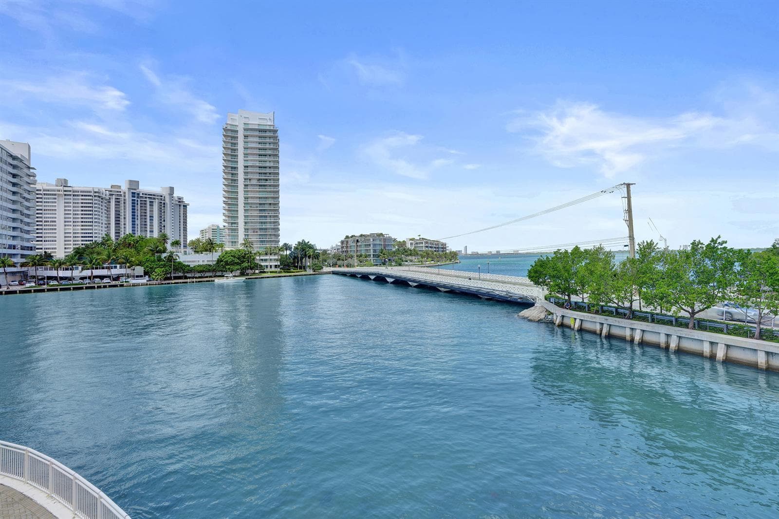 B26014223 — Miami Beach — 28
