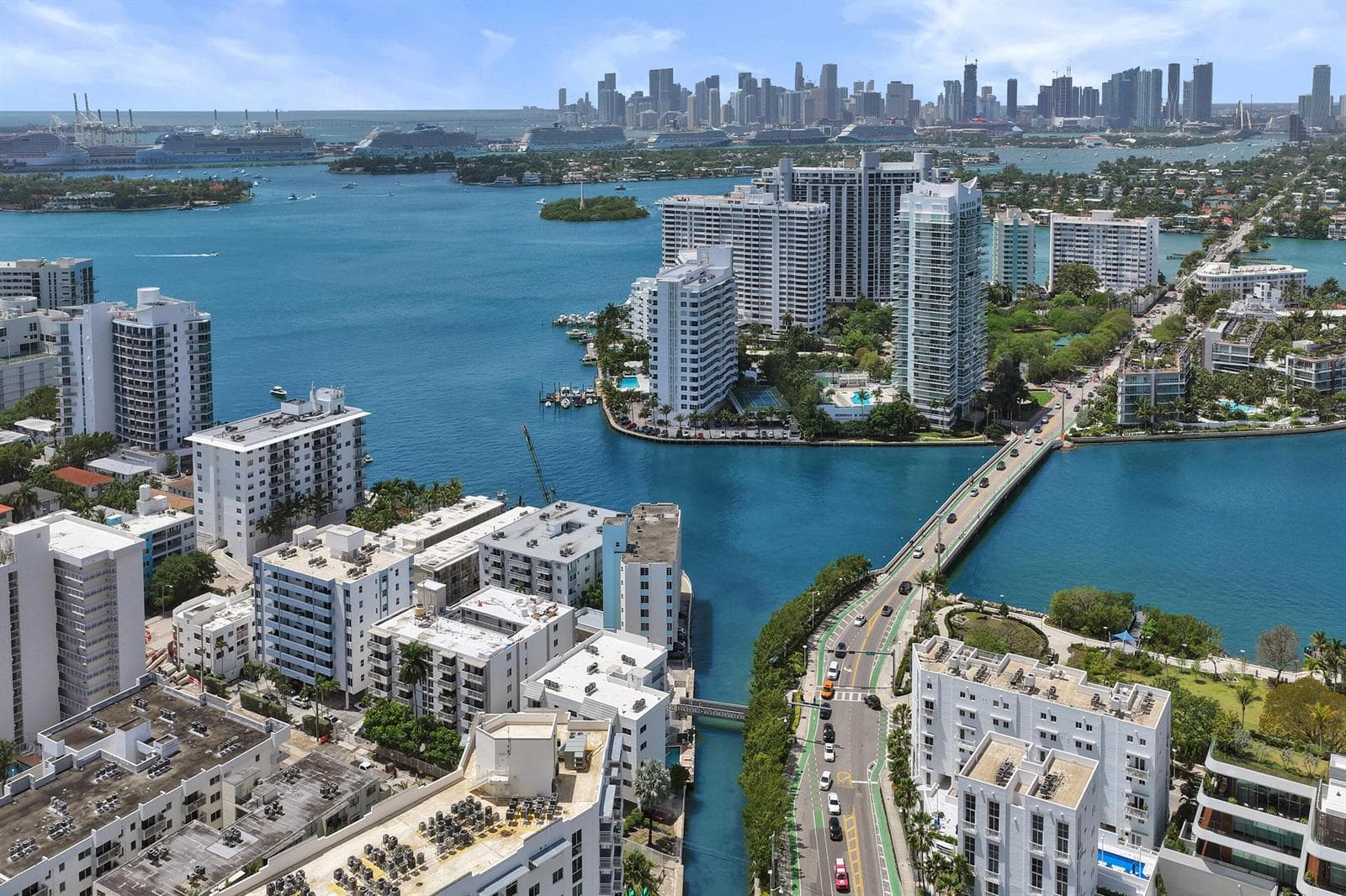 B26014223 — Miami Beach — 41