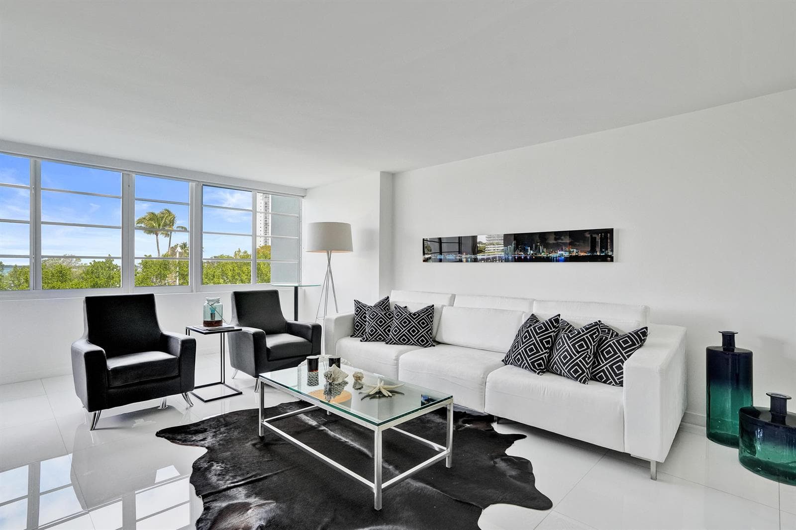 B26014223 — Miami Beach — 11