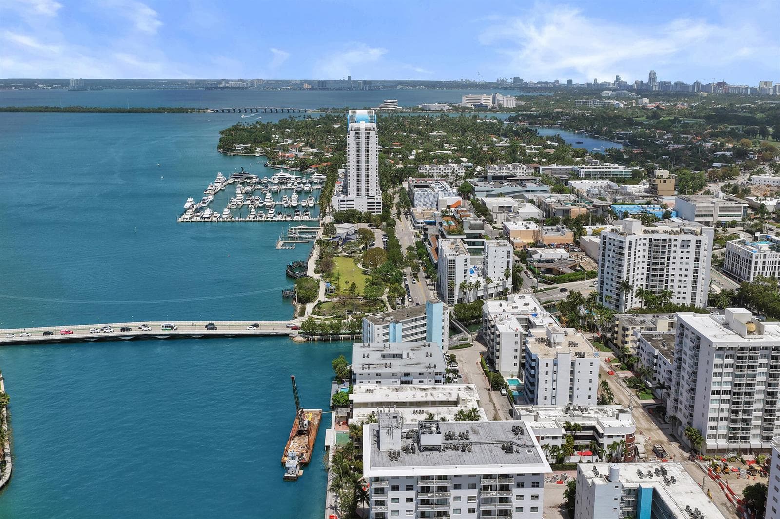 B26014223 — Miami Beach — 39