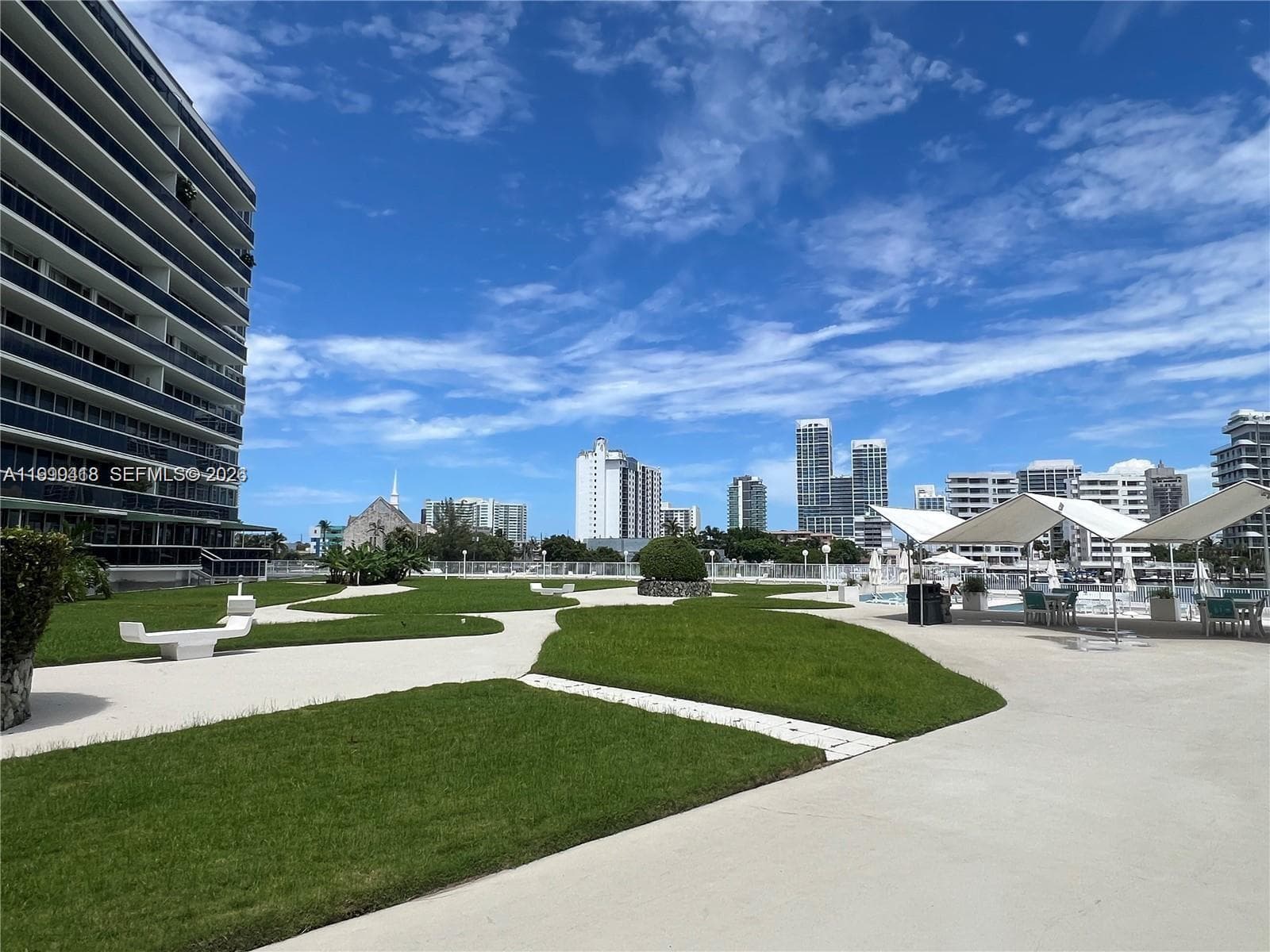 A11999418 — Miami Beach — 27