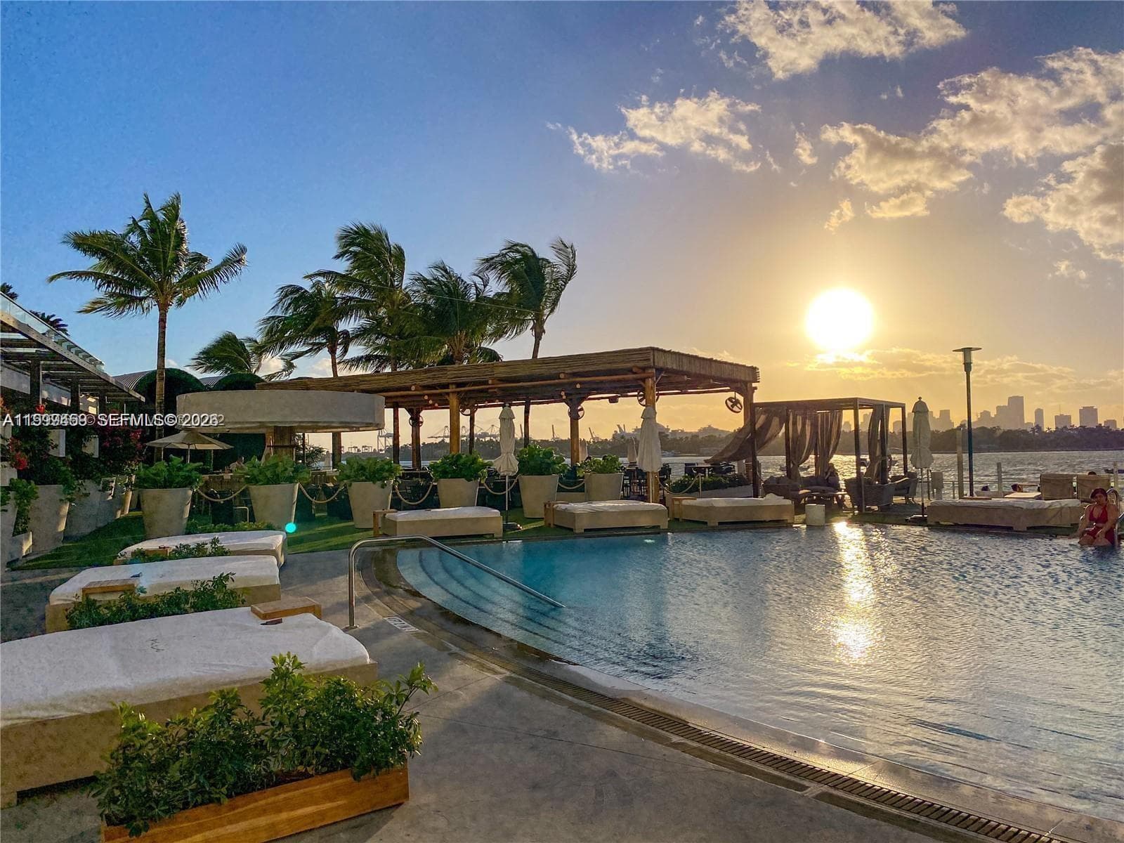 A11999459 — Miami Beach — 24