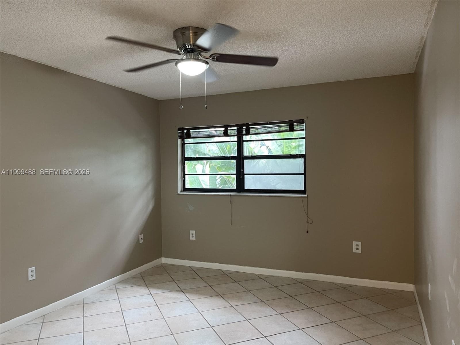 A11999488 — Miami Beach — 7