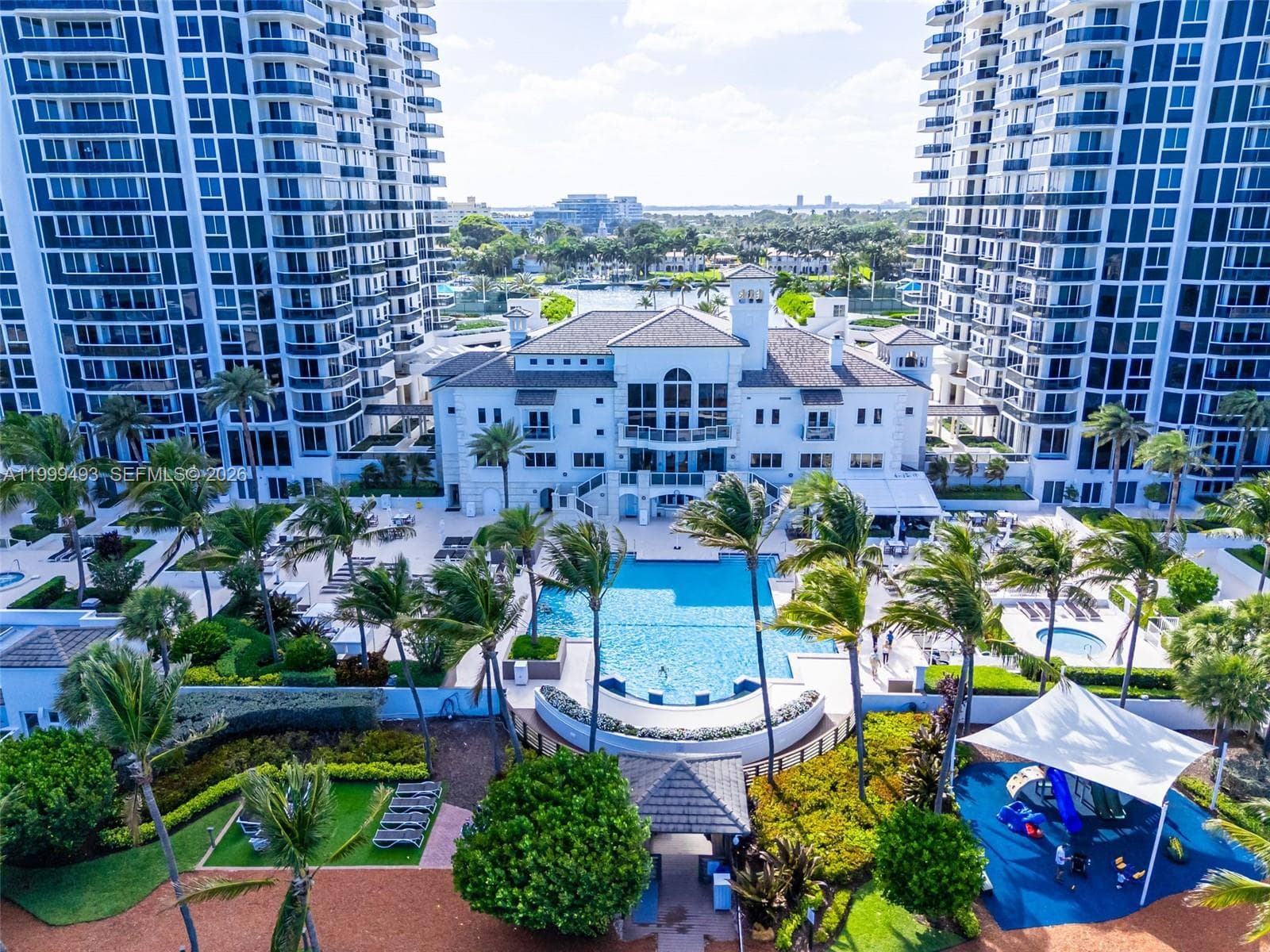 A11999493 — Miami Beach — 47
