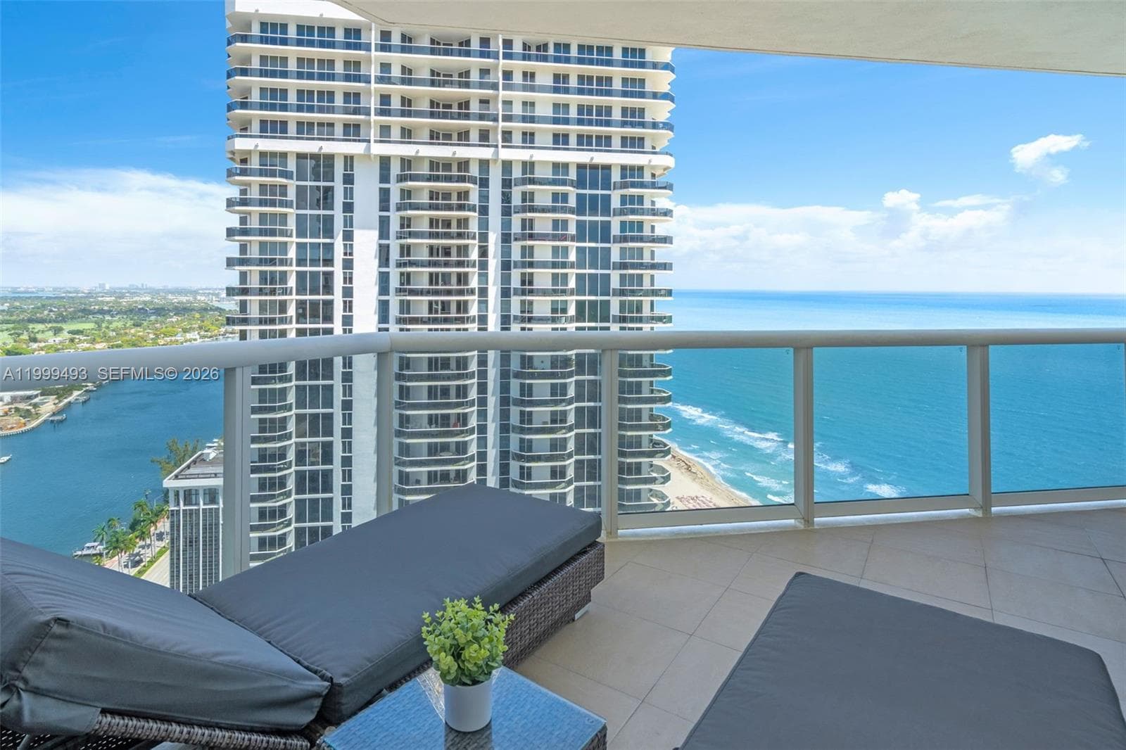 A11999493 — Miami Beach — 24