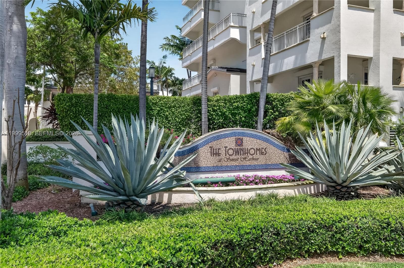 A11999518 — Miami Beach — 2