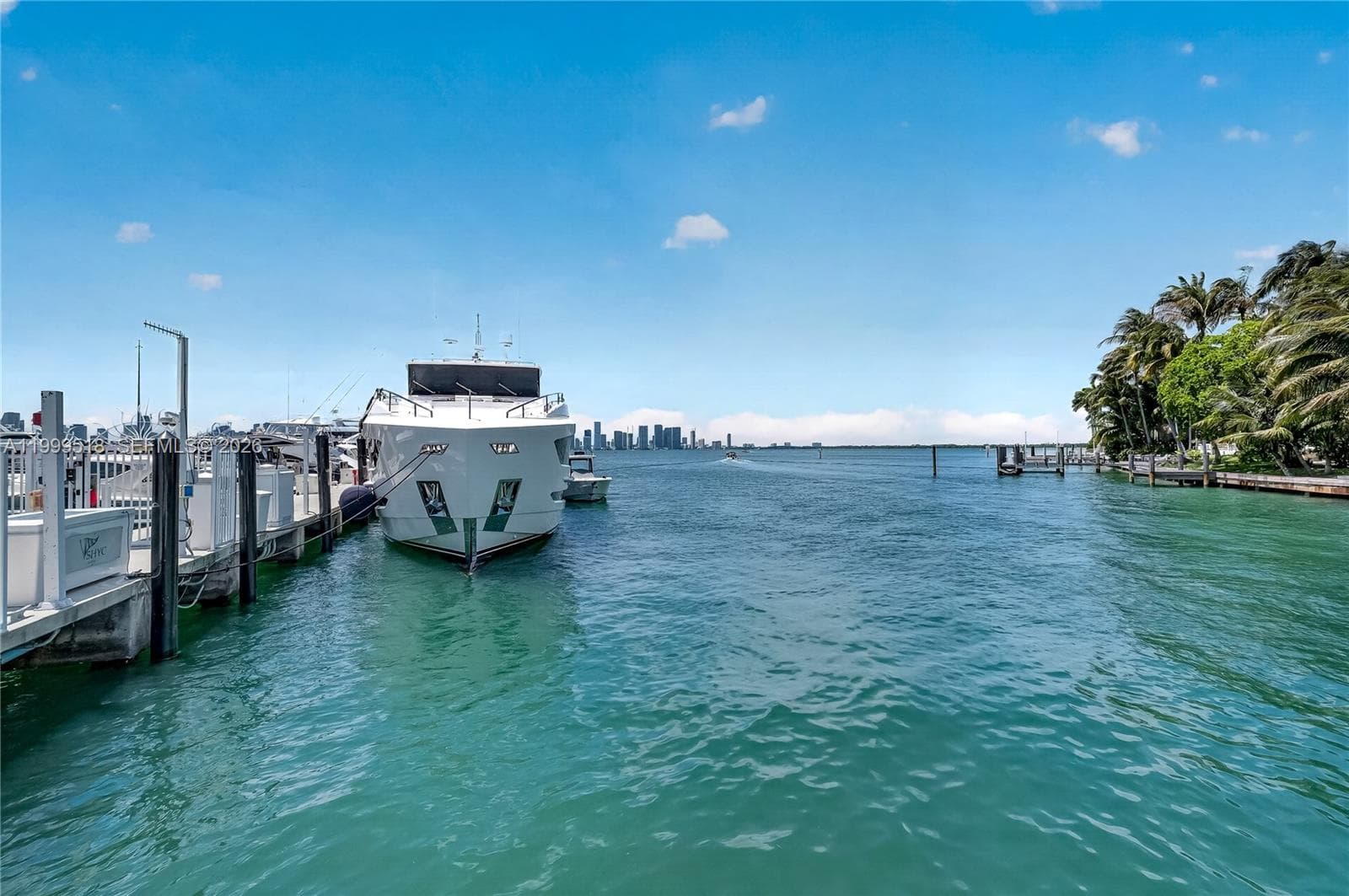 A11999518 — Miami Beach — 44