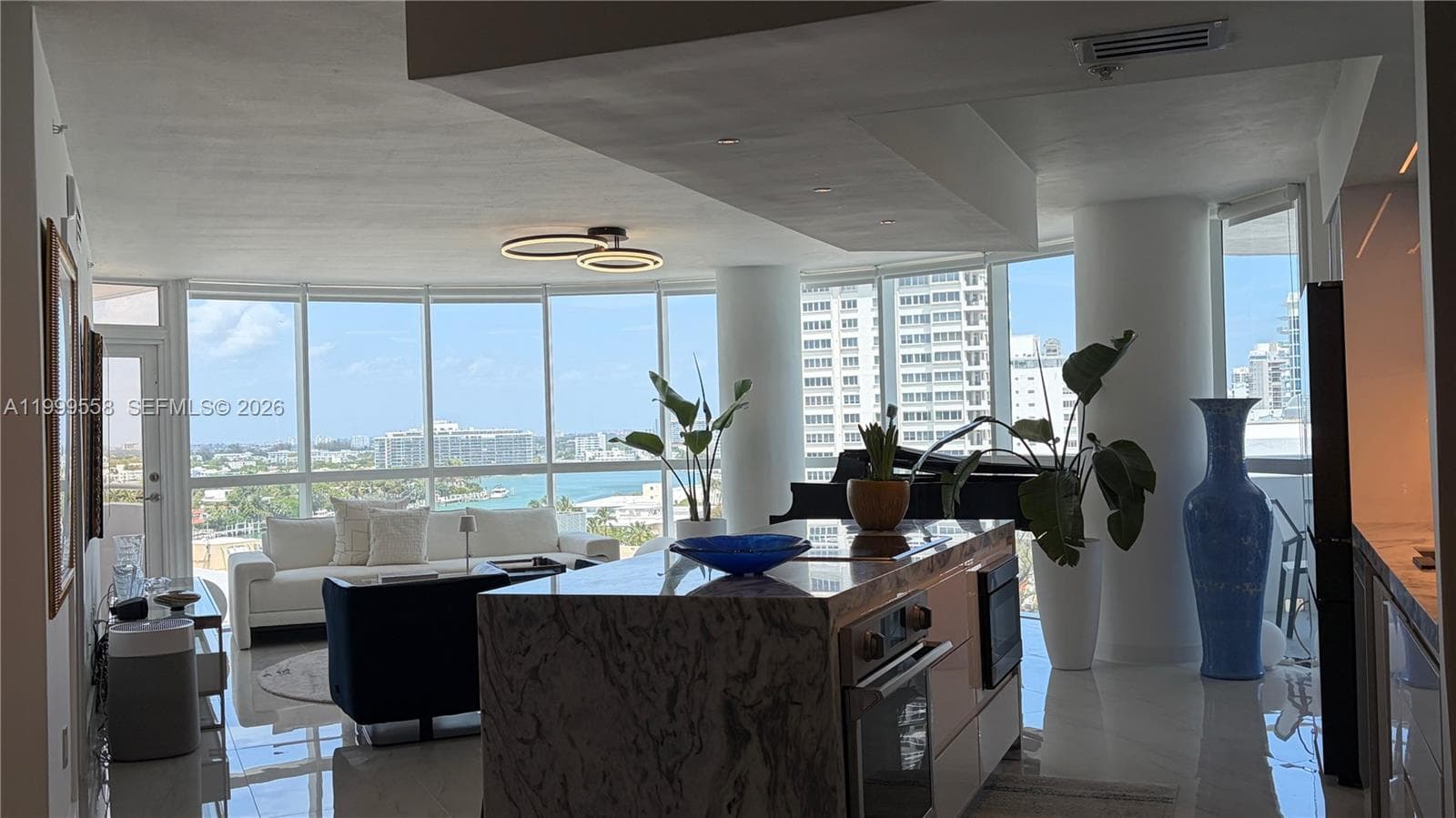 A11999558 — Miami Beach — 7