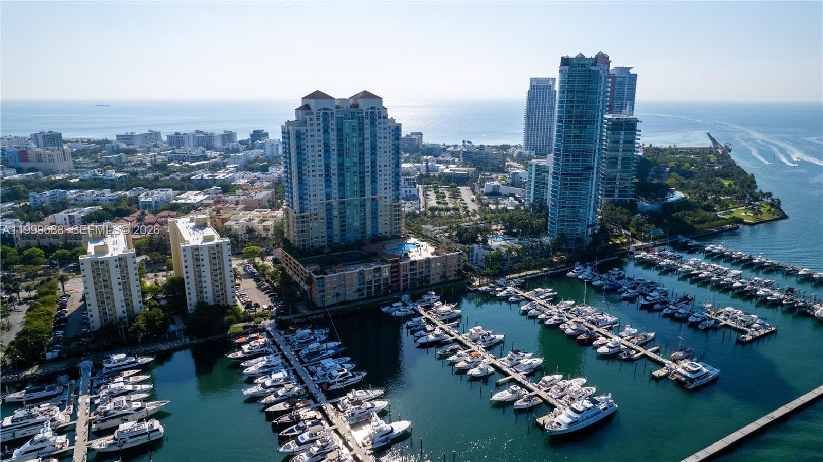 A11999688 — Miami Beach — 27