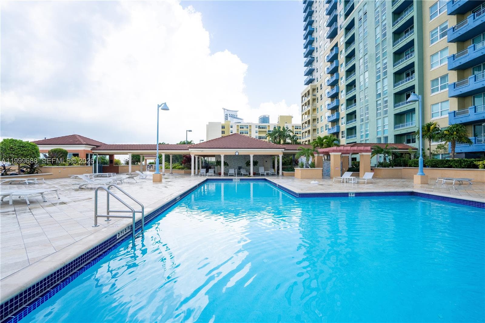 A11999688 — Miami Beach — 21