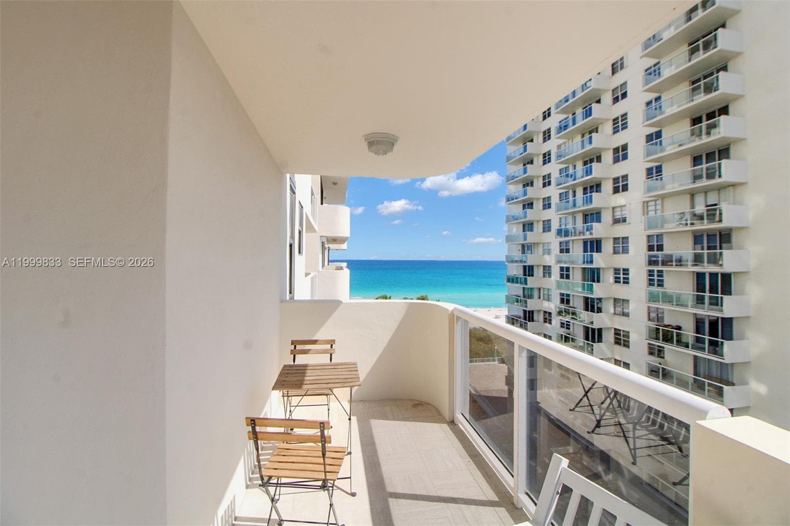 A11999833 — Miami Beach — 52