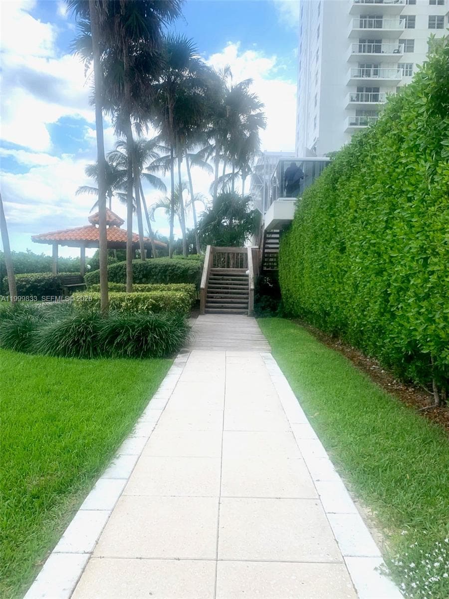 A11999833 — Miami Beach — 22