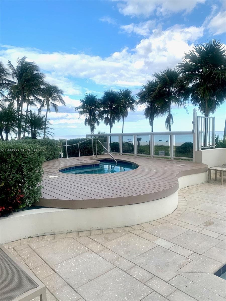 A11999833 — Miami Beach — 25