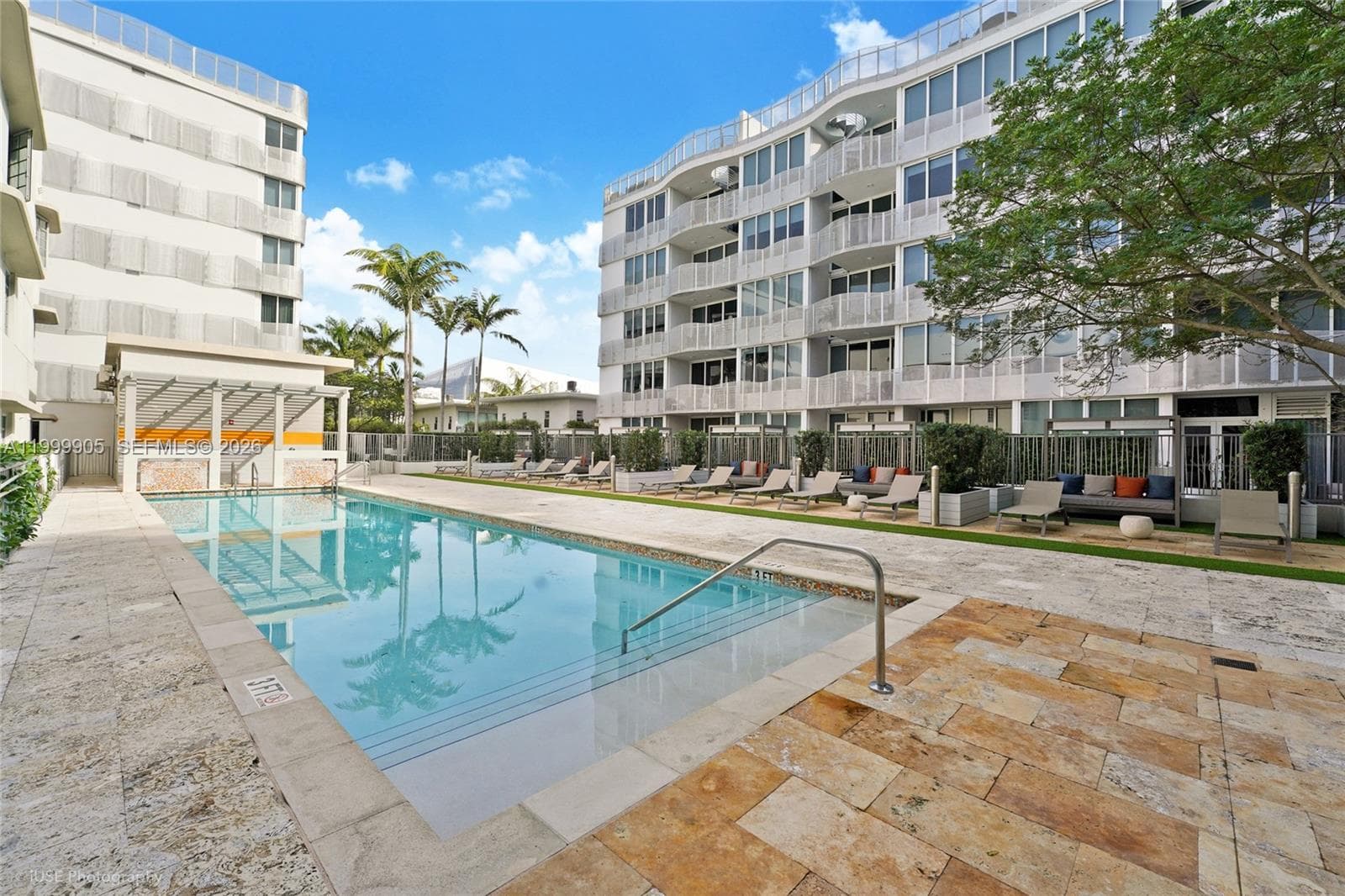 A11999905 — Miami Beach — 26