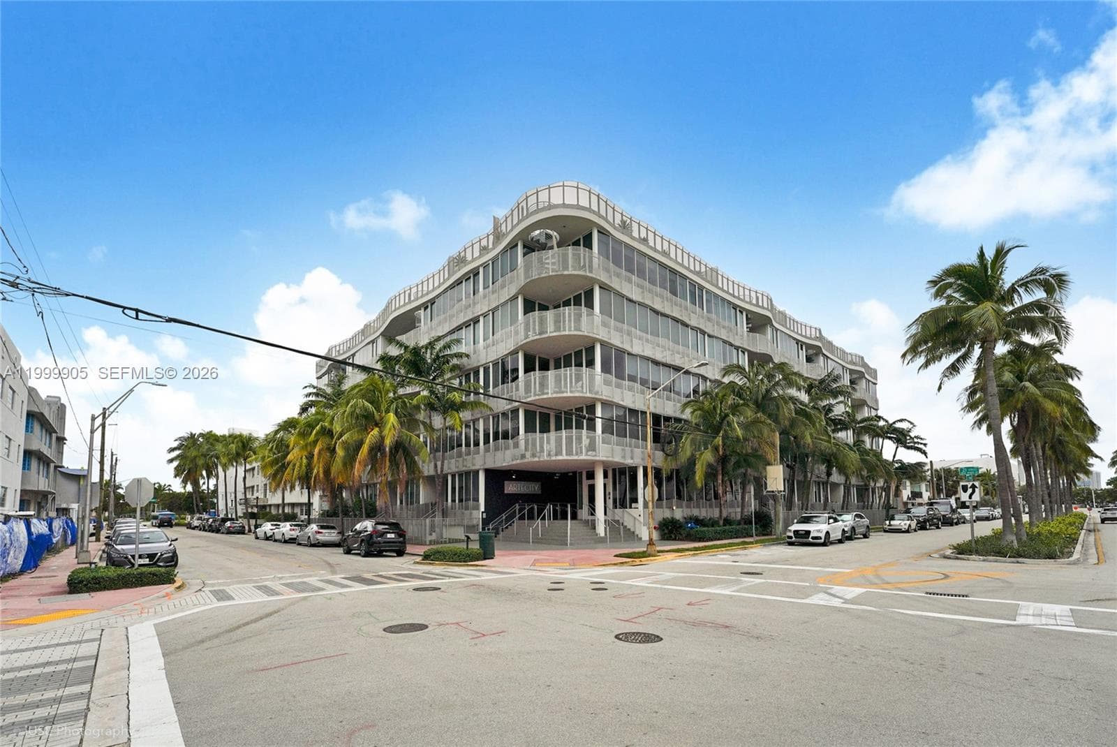 A11999905 — Miami Beach — 28