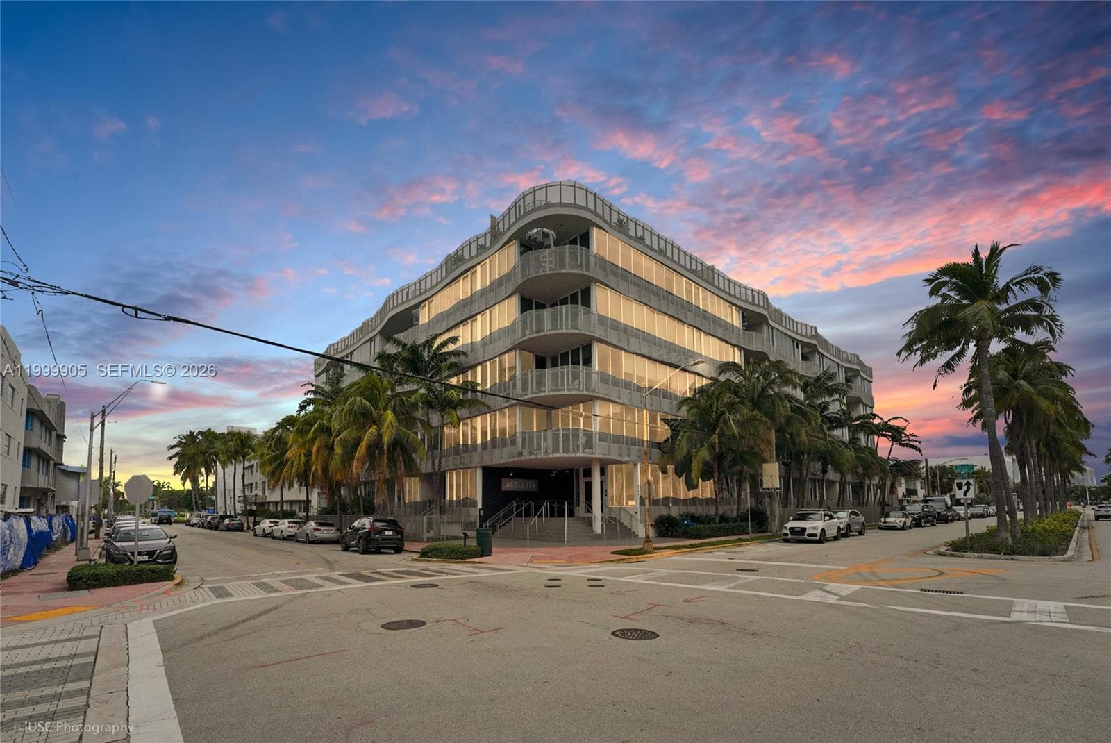 A11999905 — Miami Beach — 29