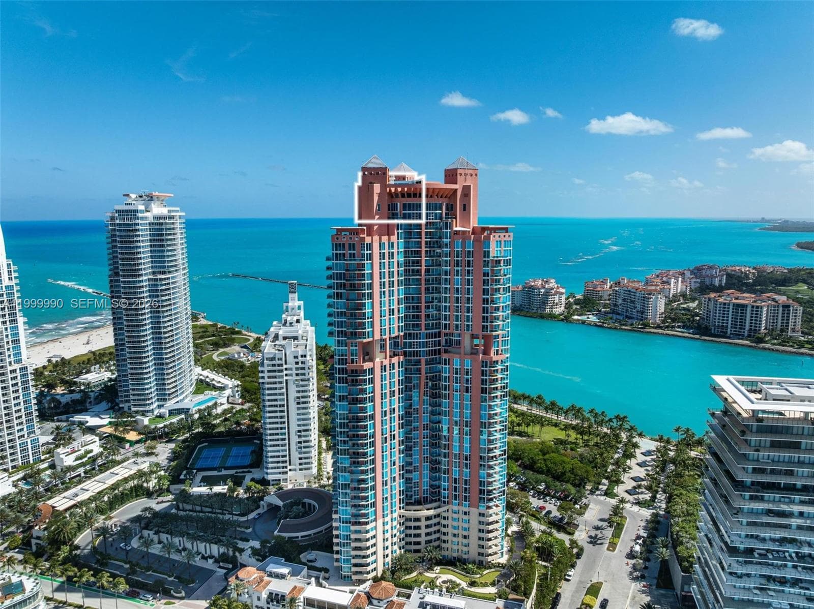 A11999990 — Miami Beach — 72