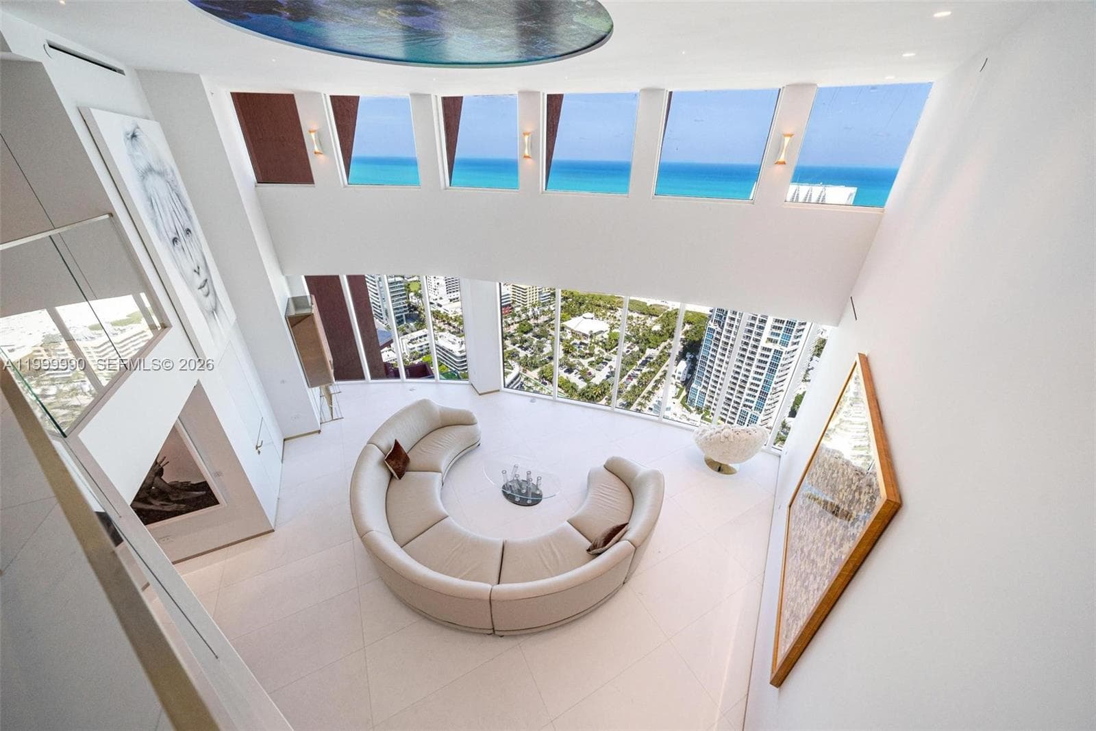 A11999990 — Miami Beach — 16