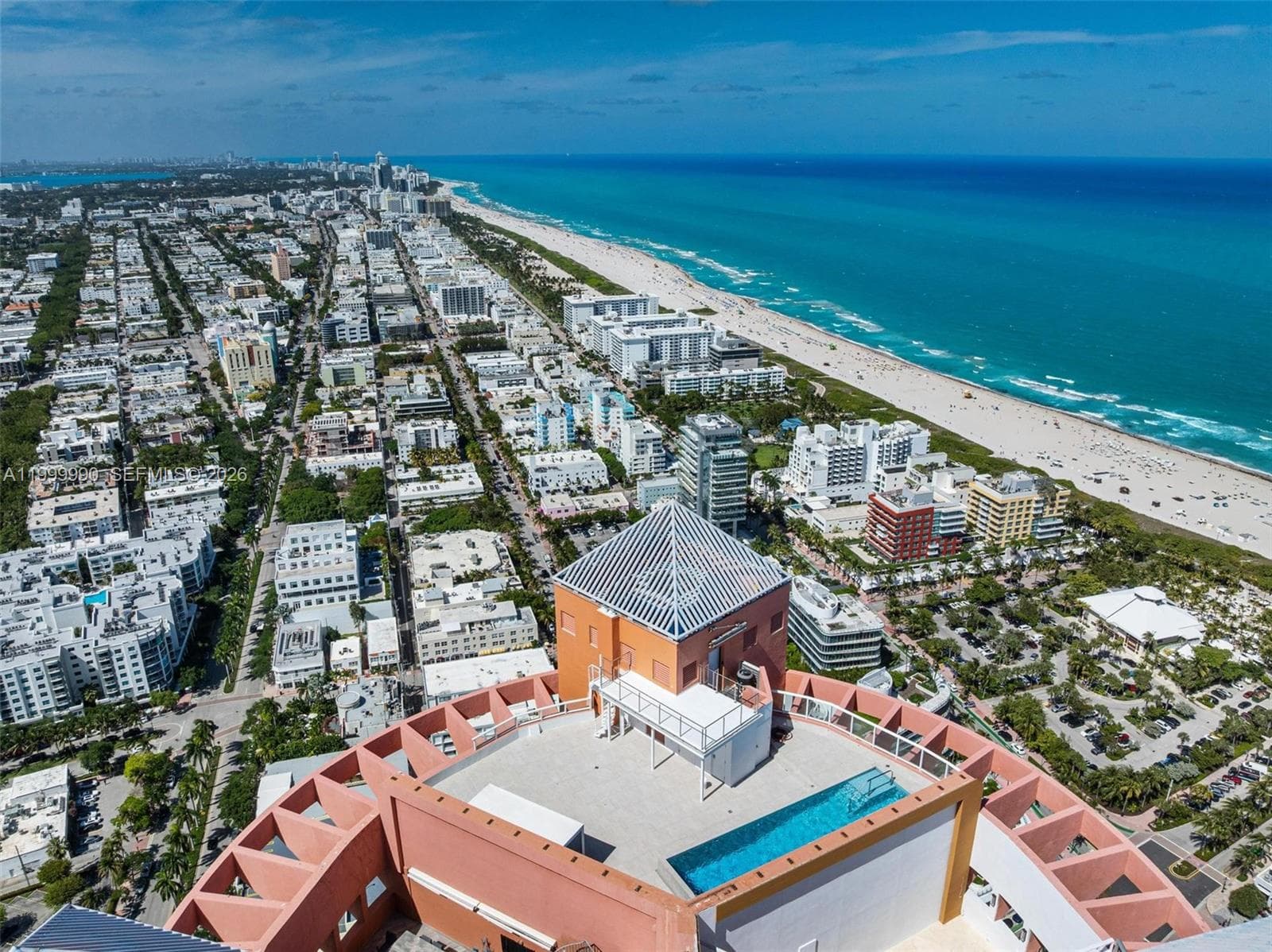 A11999990 — Miami Beach — 63