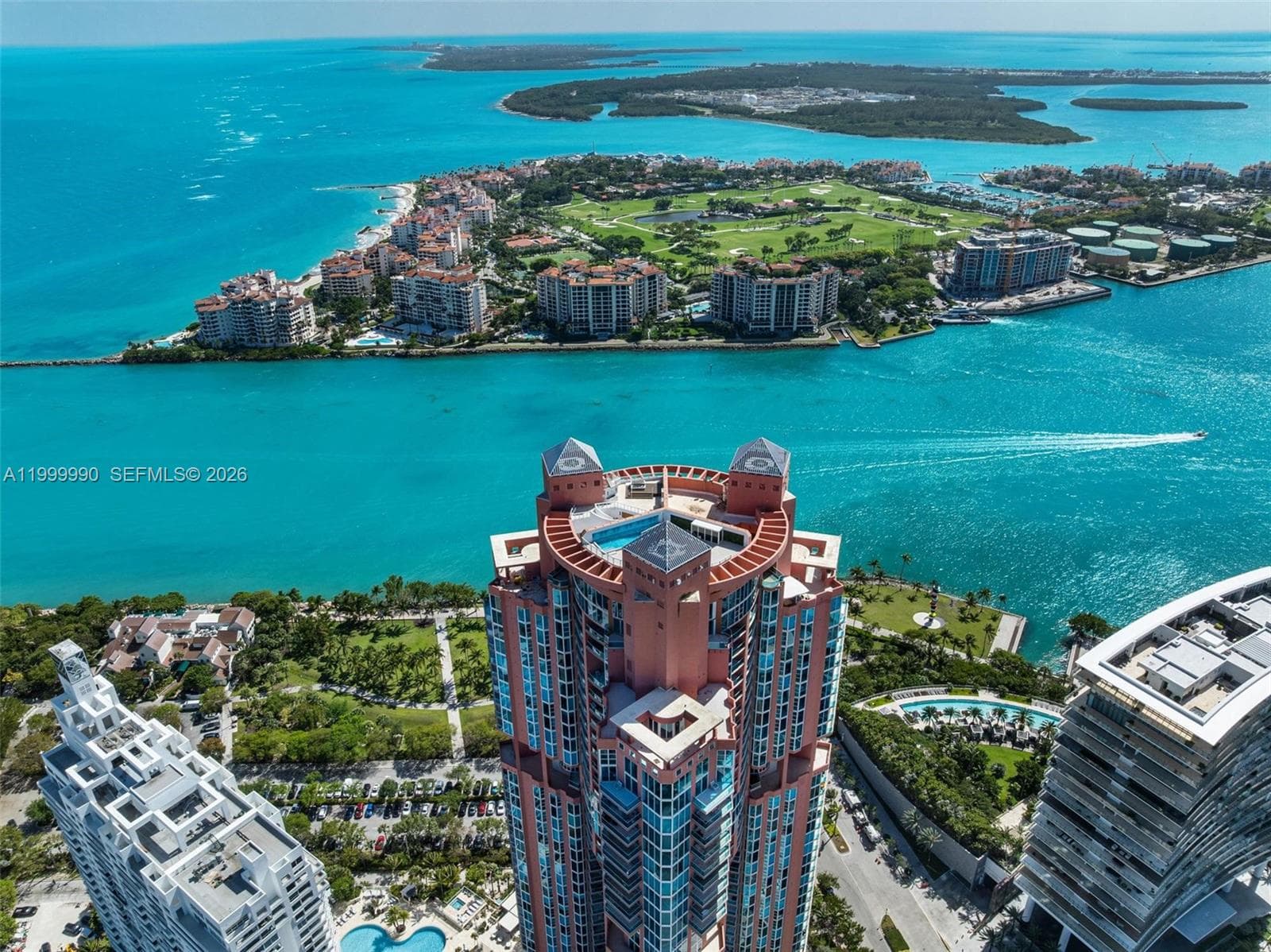 A11999990 — Miami Beach — 68